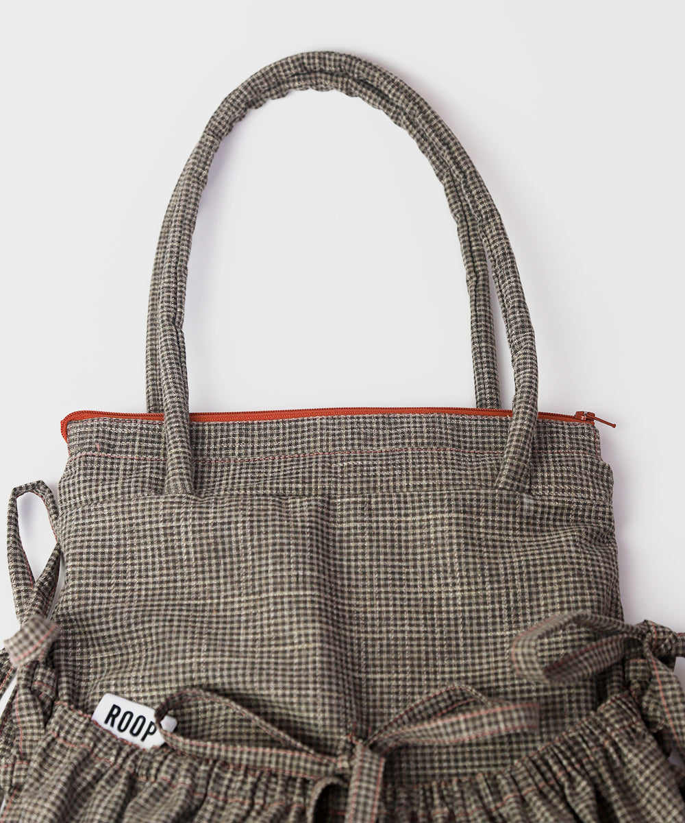 Carrie tote in brown check