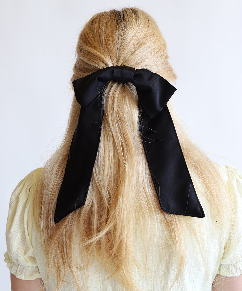 Evelyn bow in black satin – ROOP