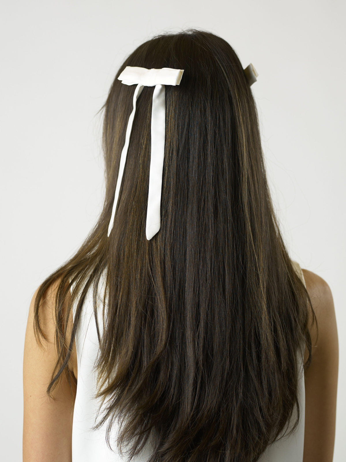 Jeanie bow hair clip in bamboo silk