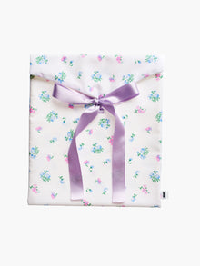 Keepsake pouch in gentle floral