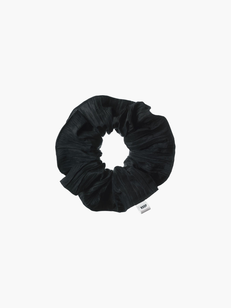 Melissa scrunchie in black crinkle taffeta